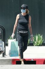 LISA RINNA Wearing a Mask Out in Los Angeles 06/13/2020