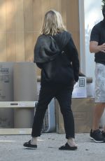 MICHELLE PFEIFFER Wearing a Mask Out in Pacific Palisades 06/17/2020