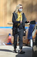 MICHELLE PFEIFFER Wearing a Mask Out in Pacific Palisades 06/17/2020