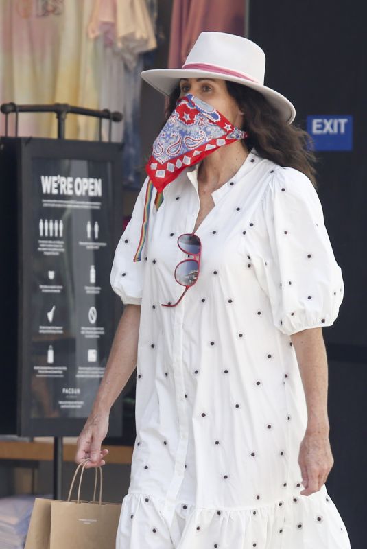 MINNIE DRIVER Shopping at Zara in Los Angeles 06/23/2020