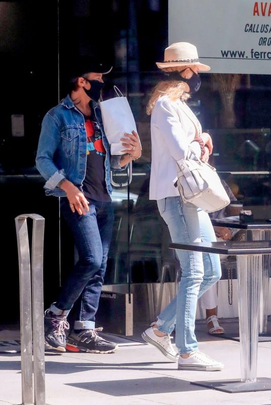 NICOLE KIDMAN and Keith Urban at Ferrarini Cafe in Beverly Hills 06/25/2020