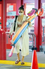 OLIVIA CULPO Shopping at Target in Los Angeles 06/12/2020