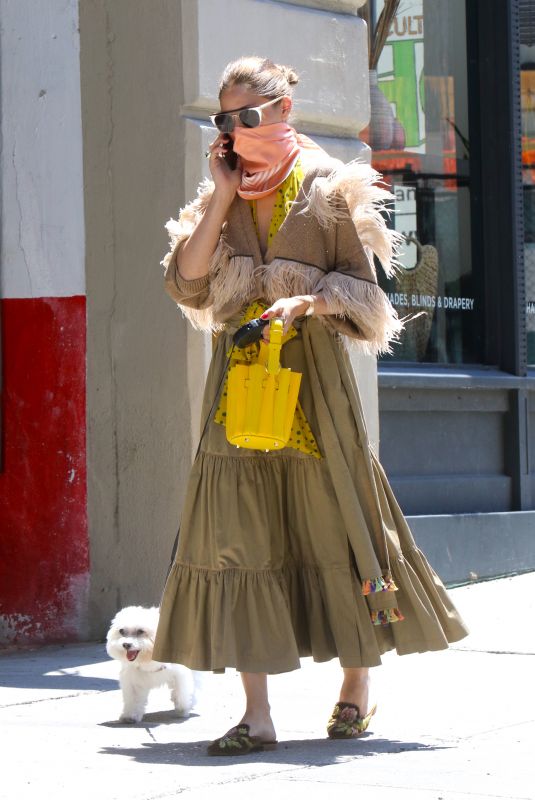 OLIVIA PALERMO Out with Her Dog Mr Butler in New York 06/29/2020