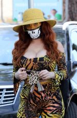 PHOEBE PRICE Shopping at Ralph