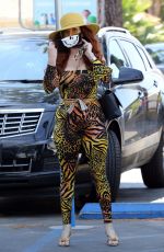 PHOEBE PRICE Shopping at Ralph
