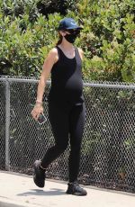 Pregnant KATHERINE CHWARZENEGGER Out and About in Santa Monica 06/20/2020