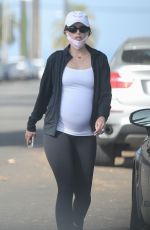 Pregnant KATHERINE CHWARZENEGGER Out in Venice Beach 06/18/2020