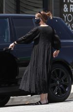 Pregnant KATHERINE SCHWARZENEGGER at Starbuck in los Angeles 06/22/2020
