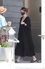 Pregnant KATHERINE SCHWARZENEGGER at Starbuck in los Angeles 06/22/2020
