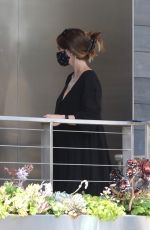 Pregnant KATHERINE SCHWARZENEGGER at Starbuck in los Angeles 06/22/2020