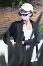 Pregnant KATHERINE SCHWARZENEGGER Out in Santa Monica 06/15/2020