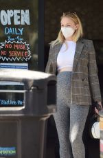 Pregnant SOPHIE TURNER and Joe Jonas Out in Los Angeles 06/17/2020