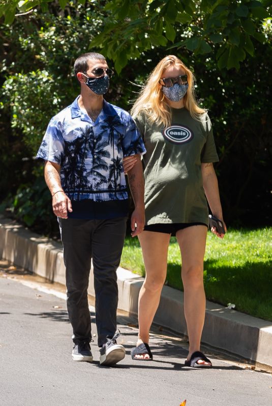 Pregnant SOPHIE TURNER and Joe Jonas Out in Los Angeles 06/24/2020