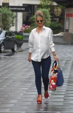 Pregnant VOGUE WILLIAMS Arrives at Global Studios in London 06/21/2020