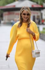 Pregnant VOGUE WILLIAMS Leaves Global Radio in London 06/19/2020