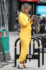 Pregnant VOGUE WILLIAMS Leaves Global Radio in London 06/19/2020
