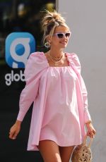 Pregnant VOGUE WILLIAMS Leaves Global Radio in London 06/28/2020