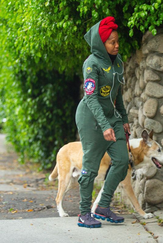 REGINA KING Out with Her Dog in Los Angeles 06/05/2020