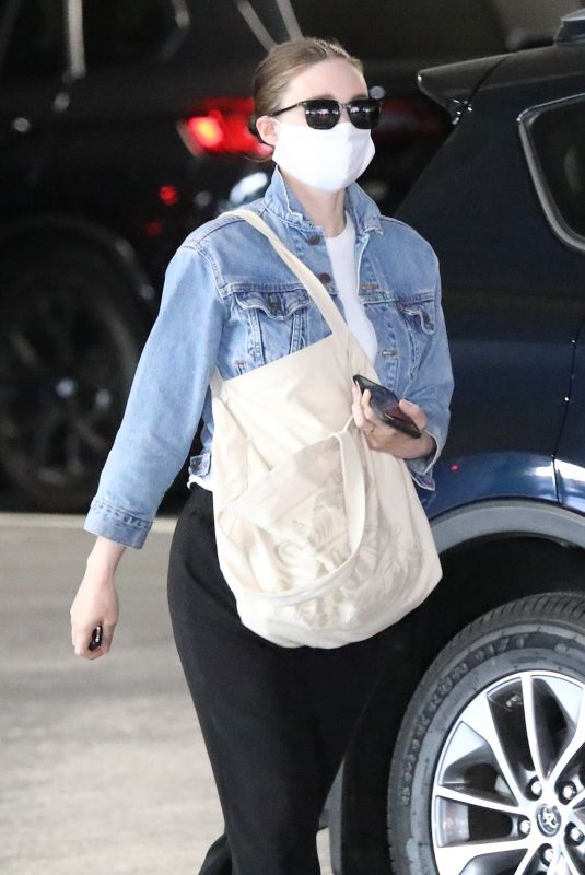 ROONEY MARA Visits Her Doctor in Beverly Hills 06/12/2020