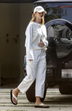 ROSIE HUNTINGTON-WHITELEY Arrives at Her Home in Beverly Hills 06/04/2020