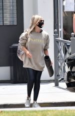 SARAH MICHELLE GELLAR Leaves Yoga Class in Brentwood 06/23/2020