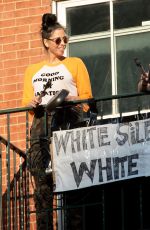 SARAH SILVERMAN Claps for Health Care Works in New York 06/09/2020