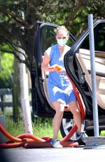SCARLETT JOHANSSON Cleaning Her Car Out in New York 06/08/2020