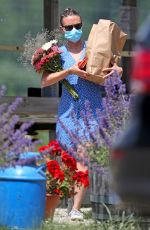 SCARLETT JOHANSSON Shopping at Farmer