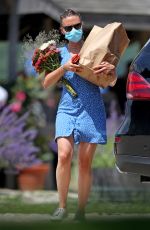 SCARLETT JOHANSSON Shopping at Farmer