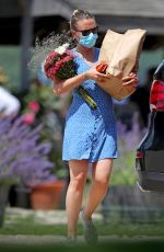 SCARLETT JOHANSSON Shopping at Farmer