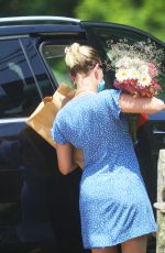SCARLETT JOHANSSON Shopping at Farmer