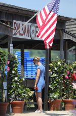 SCARLETT JOHANSSON Shopping at Farmer