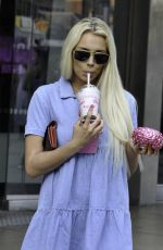 SHANNEN REILLY at Archies Burger and Milkshake Bar in Manchester 06/26/2020