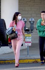 TALLULAH and SCOUT WILLIS Out for Dinner in Los Angeles 06/16/2020