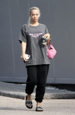 TAMMY HEMBROW Leaves Her Podcast at Gold Coast 06/16/2020