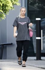 TAMMY HEMBROW Leaves Her Podcast at Gold Coast 06/16/2020