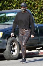 TEDDI JO MELLENCAMP Out Hiking in Los Angeles 06/13/2020