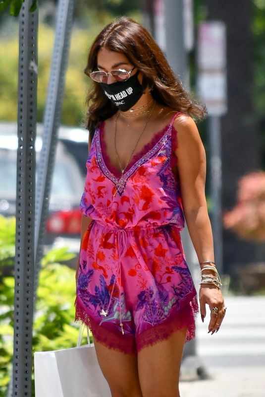 VANESSA HUDGENS Picking Up Takeout in Los Feliz 06/19/2020