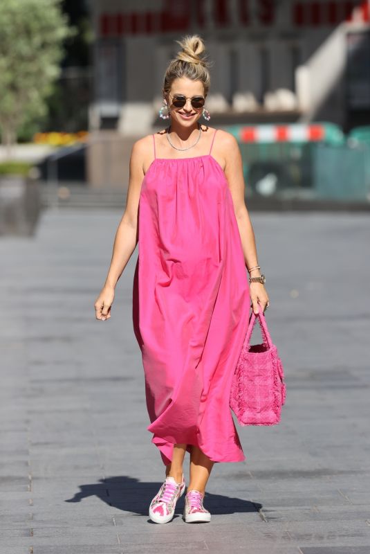 VOGUE WILLIAMS Leaves Heart Radio in London 06/14/2020