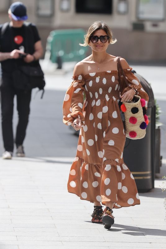ZOE HARDMAN Leaves Heart Radio in London 06/13/2020