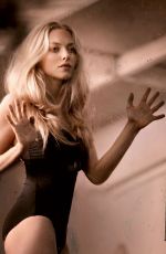 AMANDA SEYFRIED for Esquire Magazine, April 2010