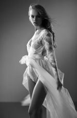 ANASTASIYA SCHLEGOVA - Black and White Photshoot, 2020