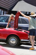 ANNABELLE WALLIS and Chris Pine Shopping at Lassens Natural Foods in Los Angeles 07/07/2020