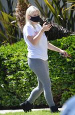 ARIEL WINTER Delivering a Box of Liquor to Her Friends in Hollywood 07/21/2020