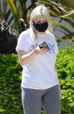 ARIEL WINTER Delivering a Box of Liquor to Her Friends in Hollywood 07/21/2020
