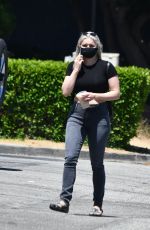 ARIEL WINTER Shows Off New Blonde Hairdo in Santa Monica 07/19/2020