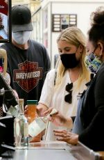 ASHLEY BENSON and G-Eazy Shopping in Los Feliz 07/25/2020