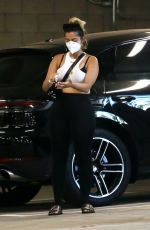 BEBE REXHA Shopping at Whole Foods in Los Angeles 07/10/2020