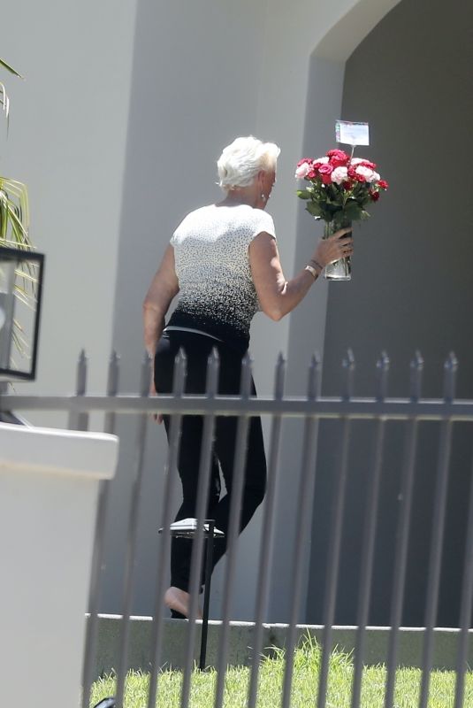 BRIGITTE NIELSEN Recieves a Bouquette of Flowers on Her 57th Birthday 07/15/2020
