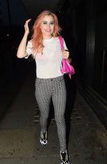 CARLA HOWE Shows New Pink Hair Out in London 07/08/2020